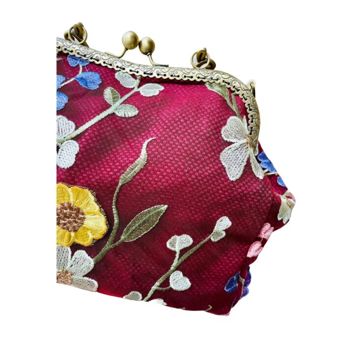 Borsa fatta a mano in tulle 3d e canvas color bordeaux