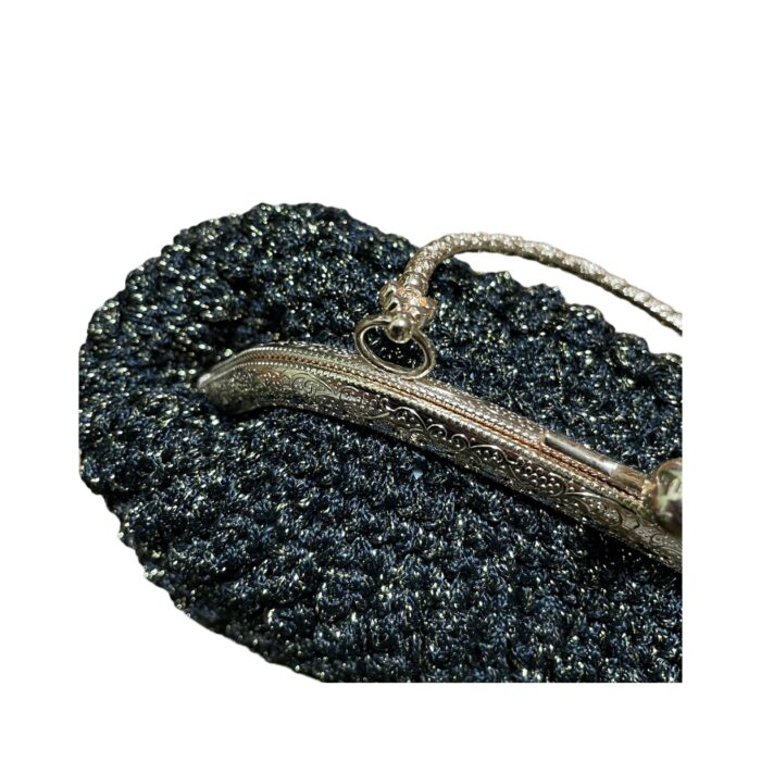 Pochette fatta a mano in nylon color nero